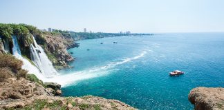 Dört mevsim büyüleyici bir destinasyon: Antalya Dört mevsim büyüleyici bir destinasyon: Antalya