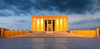 Mustafa Kemal Atatürk’ün ardından: Ankara ve Ata’mızın Anıtkabir’e getirilişi Mustafa Kemal Atatürk’ün ardından: Ankara ve Ata’mızın Anıtkabir’e getirilişi