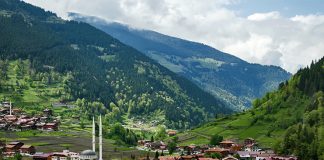 Karadeniz’de tutkunun başkenti Trabzon’a yolculuk Karadeniz'de tutkunun başkenti Trabzon'a yolculuk