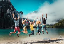 Arkadaşlarla seyahate çıkma rehberi Arkadaşlarla seyahate çıkma rehberi