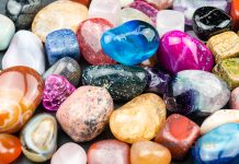 Türkiye topraklarından çıkarılan 5 değerli taş çeşidi Türkiye topraklarından çıkarılan 5 değerli taş çeşidi