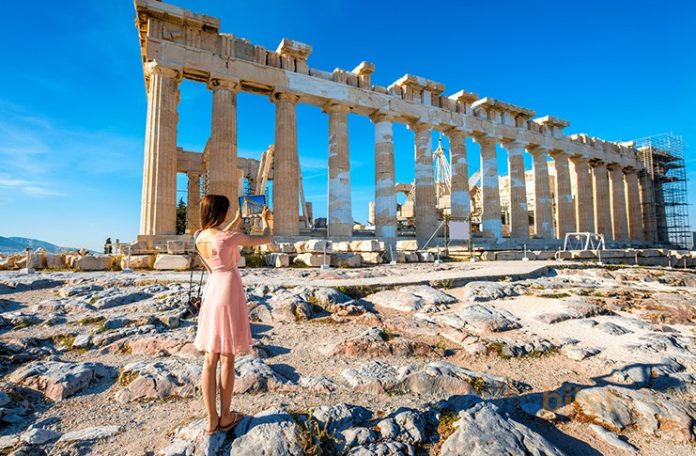 Atina uçak bileti ile Yunan Mitolojisi’nin saklı kalan hikayelerini açığa çıkarın!