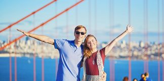 San Francisco uçak bileti ile yokuşlar şehrini keşfedin San Francisco Uçak Bileti
