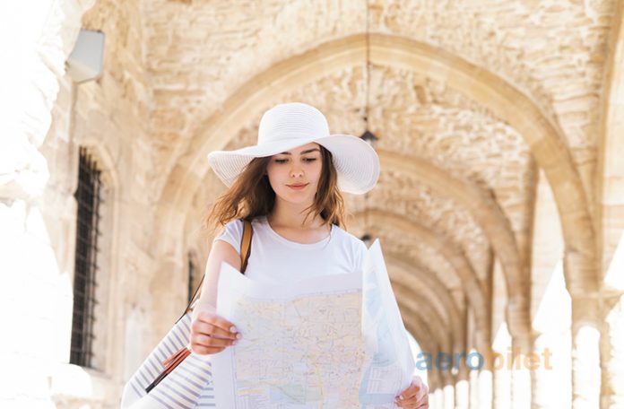 Kıbrıs Uçak Bileti İle İçinden Sınır Geçen Son Başkente Yolculuk