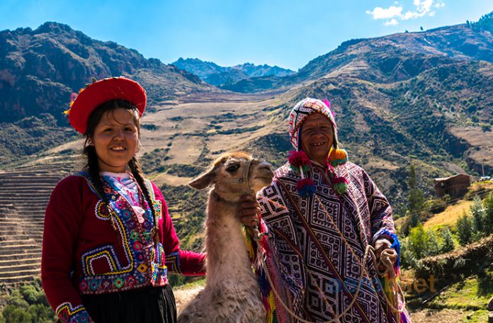 Bolivya Uçak Bileti ile Tuza Yazılan Kültürü Tanıyın