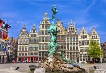 Antwerp Uçak Bileti ile Elmas ve Moda Şehrinin Işıltıları Arasında Gezin Antwerp Uçak Bileti ile Elmas ve Moda Şehrinin Işıltıları Arasında Gezin