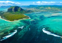 Mauritius Uçak Bileti İle Yeryüzü Cennetine Yolculuk Batıdaki Le Morne Brabant’tan Su Altı Şelalesini Seyredin