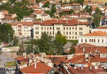 Kastamonu Uçak Bileti ile Gizli Güzellikleri Keşfedin Kastamonu Uçak Bileti ile Kastamonu'nun Muhteşem Atmosferini Keşfedin