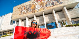 Arnavutluk Uçak Bileti ile Keşfedilmeyi Bekleyen Bir Ülkeye Uçun Arnavutluk Uçak Bileti Alarak Avrupa’nın Keşfedilmeyi Bekleyen Ülkesine Uçun