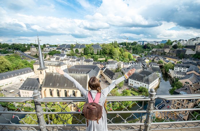 Lüksemburg Uçak Bileti ile Küçük Ama Büyüleyici Bir Ülkeyi Gezin Lüksemburg Uçak Bileti ile Küçük Ama Büyüleyici Bir Ülkeyi Gezin