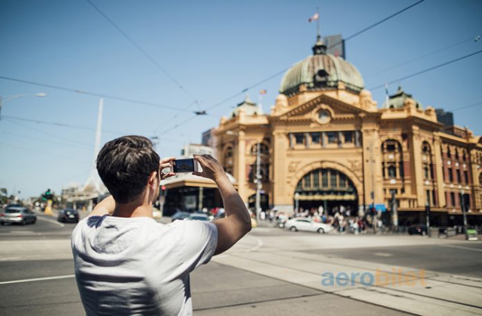 Melbourne Uçak Bileti Alarak Avustralya’nın En Etkileyici Şehrine Uçun
