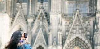 Köln Uçak Bileti Alarak Avrupa’nın Kültür ve Sanat Şehrini Keşfedin Köln Uçak Bileti Alarak Avrupa’nın Kültür ve Sanat Şehrini Keşfedin
