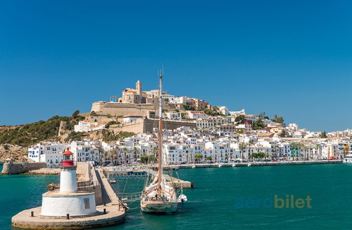 İbiza Uçak Bileti Alarak Tatil Cennetine Uçun