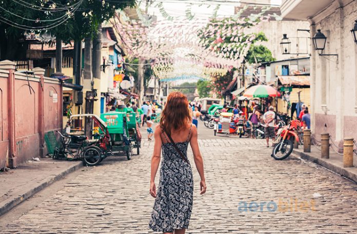 Manila Uçak Bileti Alarak Filipinler'e Uçun