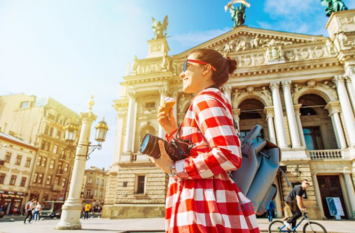 Lviv Uçak Bileti ile Ukrayna'nın Gizemli Şehrini Gezin