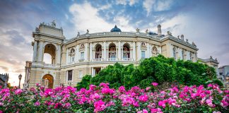 Odessa Uçak Bileti ile Ukrayna’nın Tarihi Şehrini Gezin Odessa Uçak Bileti ile Ukrayna'nın Tarihi Şehrini Gezin