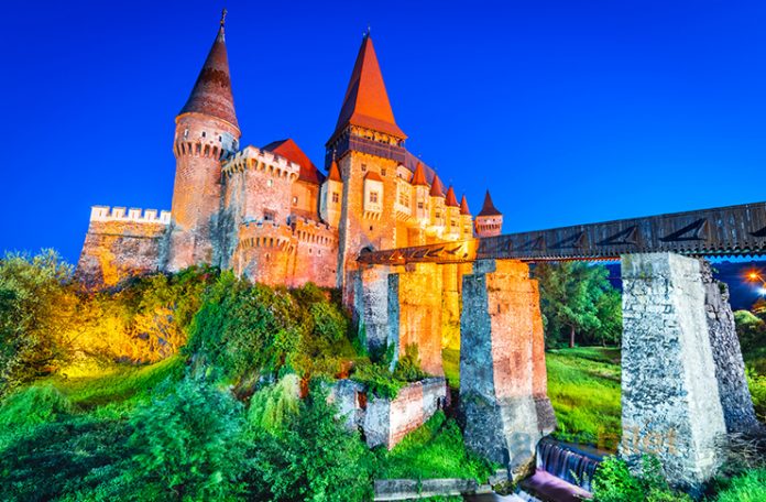 Romanya Uçak Bilet ile Şatolar Ülkesini Gezin