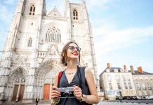 Nantes Uçak Bileti Alarak Fransa’nın En Canlı Şehrine Uçun Nantes Uçak Bileti Alarak Fransa'nın En Canlı Şehrine Uçun