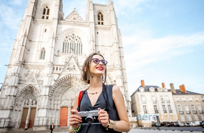 Nantes Uçak Bileti Alarak Fransa'nın En Canlı Şehrine Uçun