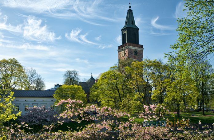 Turku Uçak Bileti ile Finlandiya'nın Adalar Şehrini Gezin