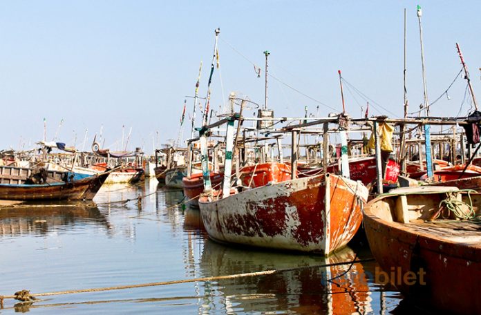 Karaçi Uçak Bileti ile Benzersiz Bir Şehri Keşfe Çıkın