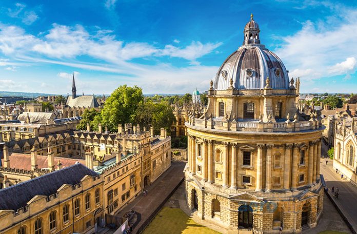 Oxford Uçak Bileti Alarak İngiltere’nin Üniversite Şehrine Uçun