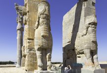 Şiraz Uçak Bileti ile İran’ın En Etkileyici Şehrini Gezin Şiraz Uçak Bileti ile İran'ın En Etkileyici Şehrini Gezin