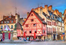 Dijon Uçak Bileti Alarak Fransa’nın En Güzel Şehirlerinden Birini Keşfedin Dijon Uçak Bileti Alarak Fransa'nın En Güzel Şehirlerinden Birini Keşfedin