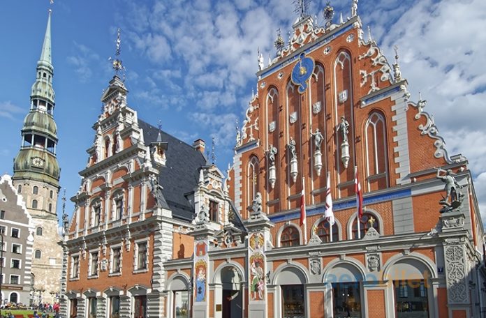 Letonya Uçak Bileti ile Kuzey Avrupa'ya Yolculuk