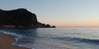 Akdeniz ve Ege’nin En Güzel Koylarını Keşfedin Akdeniz ve Ege’nin En Güzel Koylarını Keşfedin