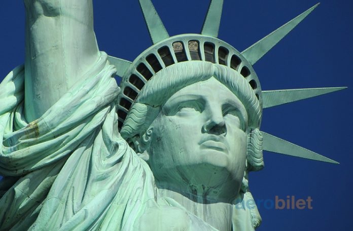 Amerika Uçak Bileti Alarak Hollywood Film Stüdyolarını Gezin