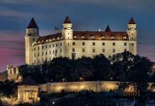 Bratislava uçak bileti ile Slovakya’nın büyüleyici başkentine yolculuk Bratislava uçak bileti ile Slovakya'nın büyüleyici başkentine yolculuk