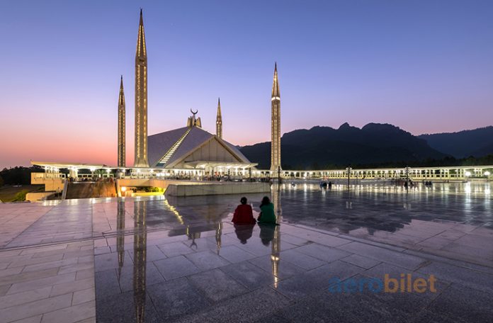İslamabat Uçak Bileti ile Pakistan'ın Büyüleyici Başkentine Yolculuk
